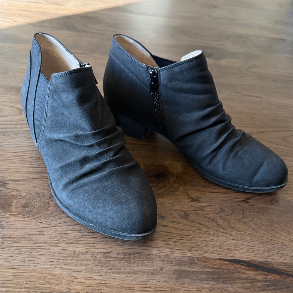 Life Stride Velocity 2.0 Women's 10 Black Ankle Length Boots